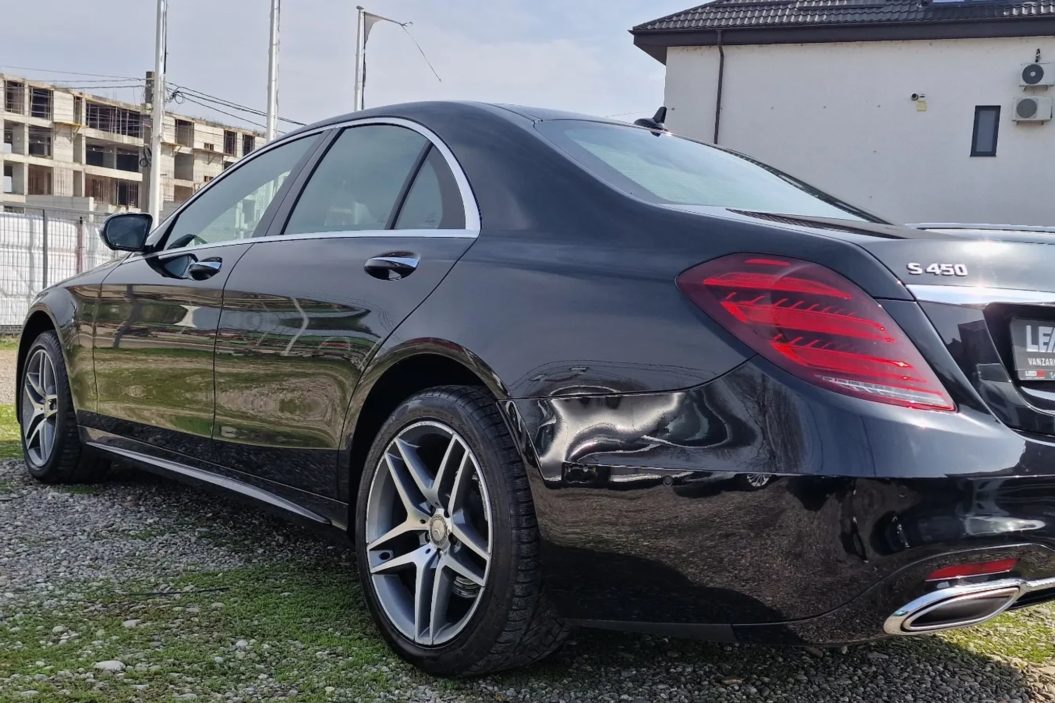 
								Mercedes-Benz S 450 9G-TRONIC EQ Boost full									