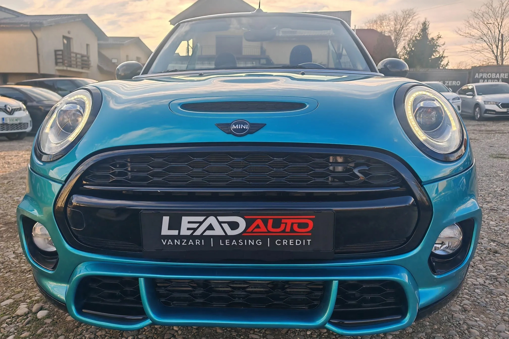 
								Mini Cooper S full									