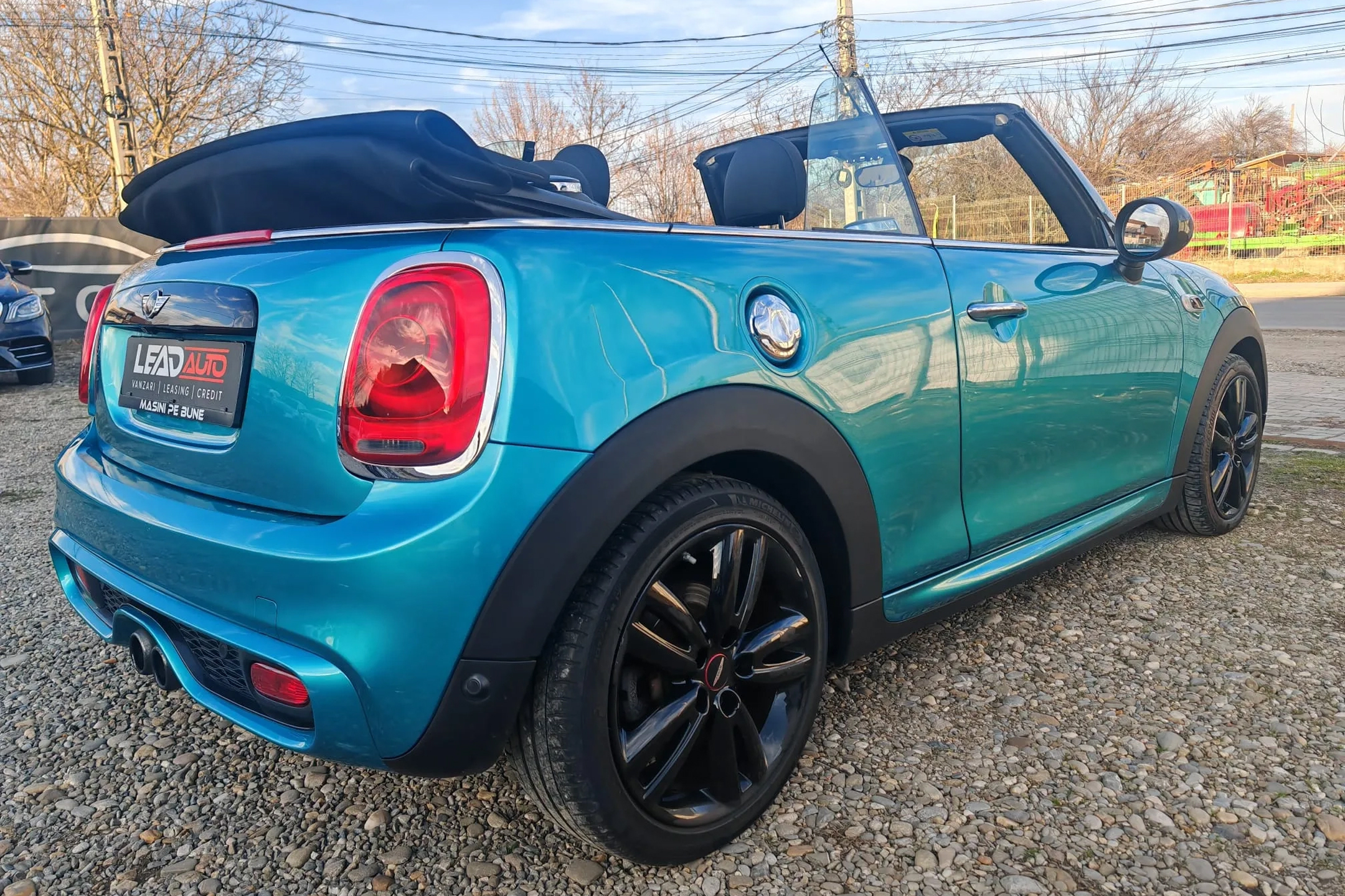 
								Mini Cooper S full									